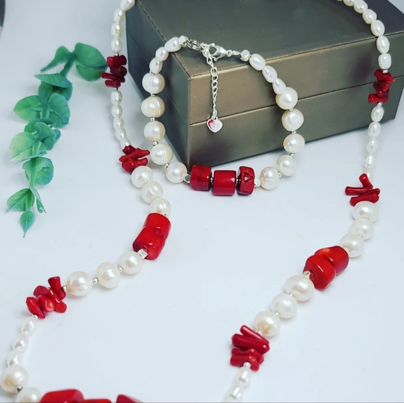 Natural coral, Freshwater Pearl set - Picture 3 of 4